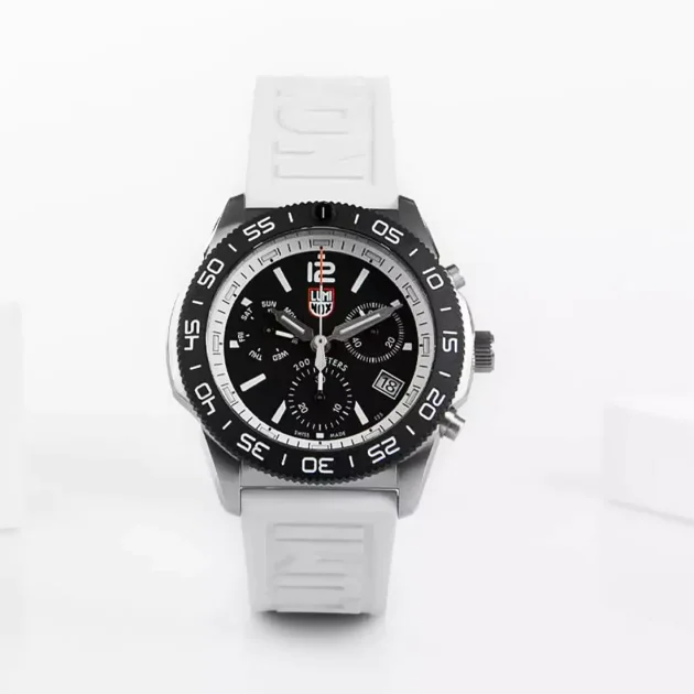LUMINOX Pacific Diver Chrono 3140 Series White Rubber Strap XS.3141 - Image 2