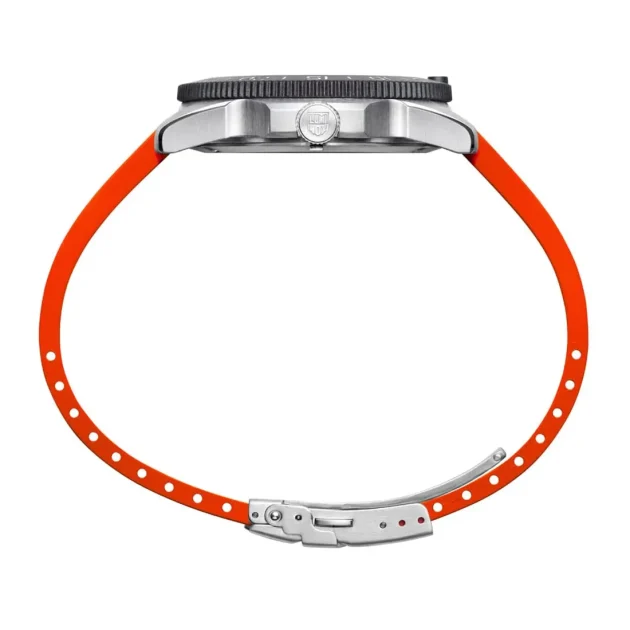 LUMINOX Pacific Diver Seasonal Edition Orange Rubber Strap XS.3129.SEA - Image 6